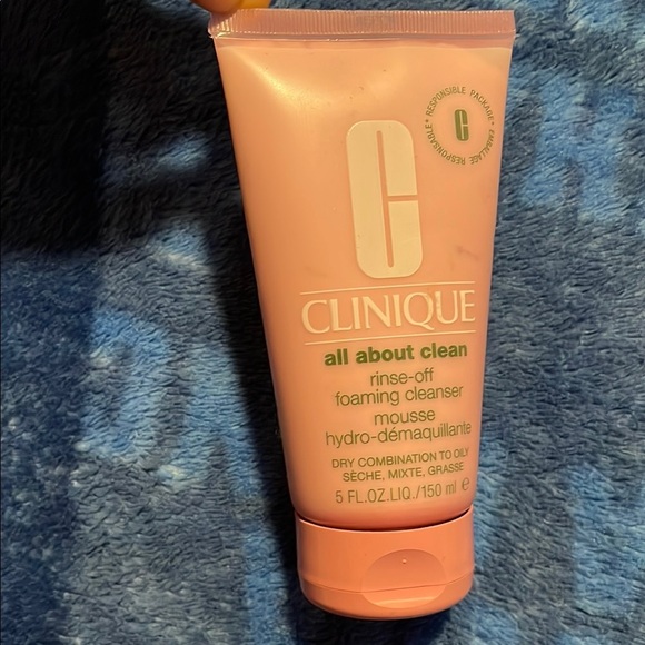 Clinique All About Clean Foaming Cleanser - Pink - Picture 1 of 3